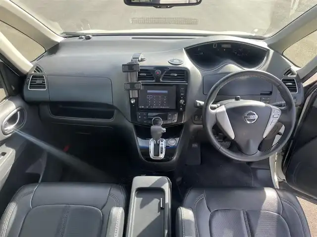 日産 セレナ ハイウェイS S HV Aセーフ 新潟県 2014(平26)年 8万km ブリリアントホワイトパール スマートキー×２/プッシュスタート/アラウンドビューモニター/両側パワースライドドア/純正フリップダウンモニター/純正アルミ/ETC/純正フロアマット/ドアバイザー/衝突防止装置