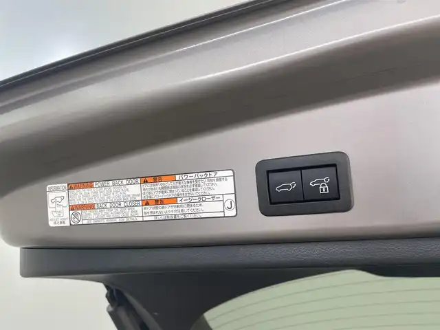 トヨタ カローラ クロス ハイブリッド Z 大分県 2023(令5)年 4.2万km アバンギャルドブロンズメタリック 純正ナビ（フルセグＴＶ／Ｂｌｕｅｔｏｏｔｈ/carplay）/トヨタセーフティーセンス/プリクラッシュセーフティー/レーダークルーズコントロール　/レーンアシスト/オートハイビーム/ブラインドスポットモニター/パワーバックドア　/ハーフレザーシート/運転席パワーシート　/前席シートヒーター　/ビルトインＥＴＣ　/純正ＡＷ　/電動格納ミラー/プッシュスタート・スマートキー