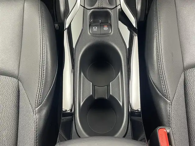 トヨタ カローラ クロス ハイブリッド Z 大分県 2023(令5)年 4.2万km アバンギャルドブロンズメタリック 純正ナビ（フルセグＴＶ／Ｂｌｕｅｔｏｏｔｈ/carplay）/トヨタセーフティーセンス/プリクラッシュセーフティー/レーダークルーズコントロール　/レーンアシスト/オートハイビーム/ブラインドスポットモニター/パワーバックドア　/ハーフレザーシート/運転席パワーシート　/前席シートヒーター　/ビルトインＥＴＣ　/純正ＡＷ　/電動格納ミラー/プッシュスタート・スマートキー