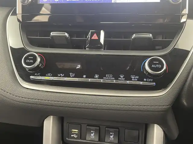 トヨタ カローラ クロス ハイブリッド Z 大分県 2023(令5)年 4.2万km アバンギャルドブロンズメタリック 純正ナビ（フルセグＴＶ／Ｂｌｕｅｔｏｏｔｈ/carplay）/トヨタセーフティーセンス/プリクラッシュセーフティー/レーダークルーズコントロール　/レーンアシスト/オートハイビーム/ブラインドスポットモニター/パワーバックドア　/ハーフレザーシート/運転席パワーシート　/前席シートヒーター　/ビルトインＥＴＣ　/純正ＡＷ　/電動格納ミラー/プッシュスタート・スマートキー