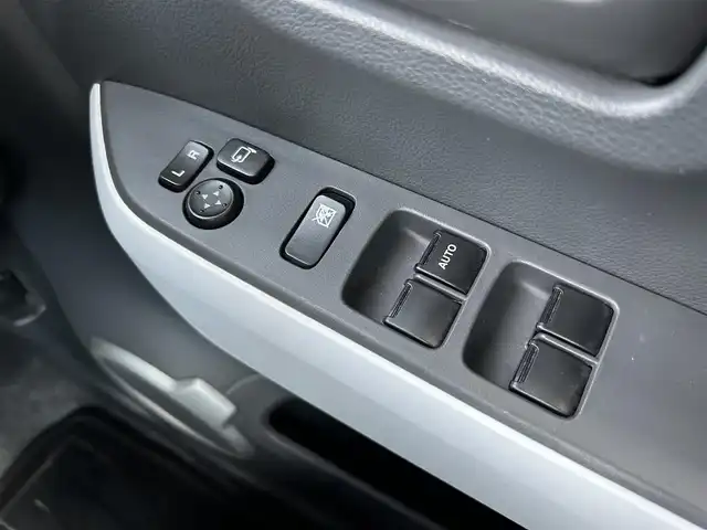スズキ ハスラー G 岡山県 2016(平28)年 4.3万km サマーブルーM 禁煙車/イクリプス製ナビ/（CD/ワンセグTV）/前席シートヒーター/衝突軽減ブレーキ/アイドリングストップ/プッシュスタート/スマートキー×２/電動格納ミラー/ドアバイザー/セキュリティアラーム