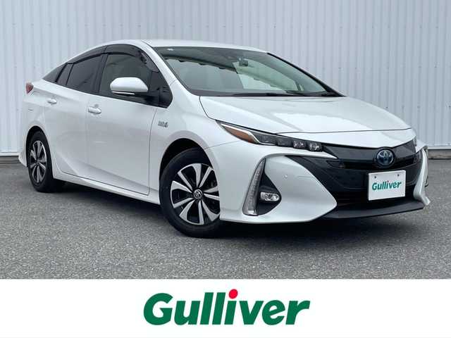 トヨタ プリウス ＰＨＶ S ナビパッケージ 滋賀県 2021(令3)年 3.6万km プラチナホワイトパールマイカ ワンオーナー/純正ナビ11.6型/・Bluetooth/前後ドラレコ/ETC2.0/革ステアリングリモコン/レーダークルーズコントロール/ブラインドスポットモニター/オートリトラミラー/パノラミックビューモニター/プリクラッシュセーフティーセンス/クリアランスソナー/LEDオートライト/オートハイビーム/フォグ/充電ケーブル/USB/RSA（ロードサインアシスト）