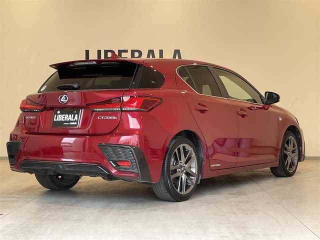 レクサス ＣＴ 200h Fスポーツ 熊本県 2021(令3)年 4.6万km レッドマイカクリスタルシャイン ・スマートキー/・プッシュスタート/・プリクラッシュセーフティ/・レーンデパーチャーアラート/・パーキングサポートアラート/・パーキングサポートブレーキ/・オートマティックハイビーム/・クルーズコントロール/・前席パワーシート/・前席シートヒーター /・ハンドルヒーター /・純正メモリナビ/　【BD・Bluetooth・USB・SD・AUX・MSV】/・フルセグTV/・バックカメラ/・ETC2.0/・LEDヘッドランプ/・LEDフォグランプ/・保証書/取説
