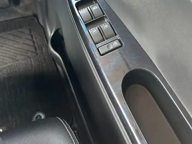ダイハツ タント カスタム RS トップED SA Ⅲ 千葉県 2017(平29)年 7.8万km ディープブルークリスタルマイカ 純正7インチナビ/(フルセグTV/CD/DVD/BT)/バックカメラ/TEIN車高調/衝突被害軽減システム/ハーフレザーシート/両側パワースライドドア/横滑り防止装置/ETC/ドライブレコーダー/アイドリングストップ/LEDヘッドライト/フォグランプ/オートライト/ウィンカーミラー/電動格納ミラー/純正15インチAW/シートヒーター/シートリフター/プッシュスタート/スマートキー/フロアマット/ドアバイザー/スペアキー/取扱説明書/保証書