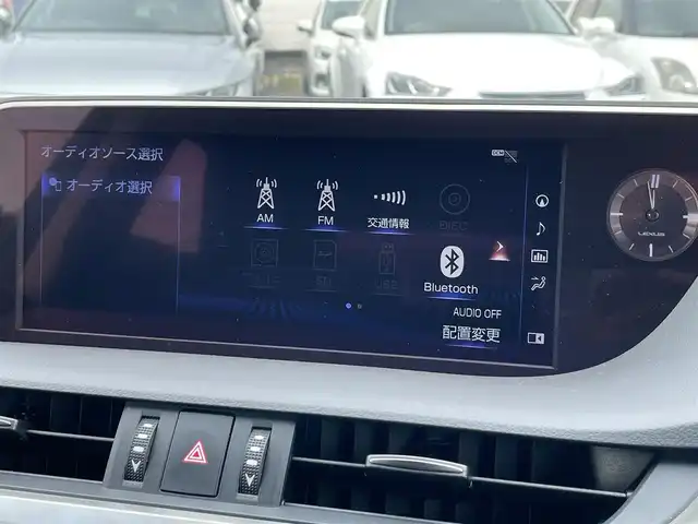 レクサス ＥＳ 300h 東京都 2019(平31)年 2.3万km ソニッククォーツ 新車時保証書 整備記録簿/取扱説明書　ナビ説明書/Lexus Ssfety System +/レーンキープアシスト/プリクラッシュセーフティー/レーダークルーズコントロール/BSM　PKSB/オートマチックハイビーム/純正メーカーSDナビ/フルセグTV/SD/CD/DVD/Blu-ray/SDREC/BT//USB/AUX/Miracast/バックカメラ　ビルトインETC【2.0】/Fドライブレコーダー/サンルーフ　レザーシート/シートヒーター/ベンチレーター/ハンドルヒーター/フロントパワーシート【運転席メモリー付】/3眼LEDヘッドライト/ヘッドアップディスプレイ/リヤ電動サンシェード/スマートキー×2/クリアランスソナー/AC100V1500W/サイド/カーテン/ニーエアバック/パドルシフト付革まきハンドル/純正18インチアルミ