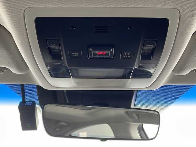 レクサス ＥＳ 300h 栃木県 2019(平31)年 2.4万km ソニッククォーツ 禁煙車/Lexus Ssfety System +/レーンキープアシスト/プリクラッシュセーフティー/レーダークルーズコントロール/BSM/PKSB/オートマチックハイビーム/純正メーカーSDナビ/(フルセグTV/SD/CD/DVD/Blu-ray/SDREC/BT/USB/AUX/Miracast)/バックカメラ/ビルトインETC/Fドライブレコーダー/サンルーフ　レザーシート/シートヒーター/ベンチレーター/ハンドルヒーター/フロントパワーシート/3眼LEDヘッドライト/ヘッドアップディスプレイ/リヤ電動サンシェード/クリアランスソナー/AC100V1500W/サイド/カーテン/ニーエアバック/パドルシフト付革巻きハンドル/純正18インチアルミ