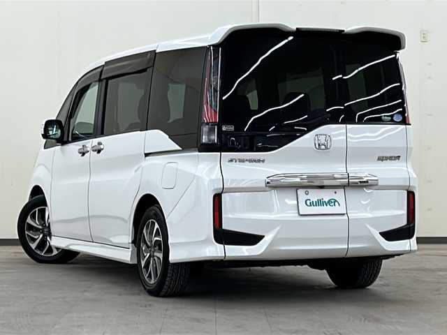 ホンダ ステップワゴン スパーダ アドバンスパッケージ α 道央・札幌 2016(平28)年 4.6万km ホワイトオーキッドパール /純正ナビ/（CD、DVD、BT、HDMI、フルセグ、ラジオ）//寒冷地仕様//両側パワースライドドア//ビルトインETC//レーンキープアシスト//横滑り防止装置//アイドリングストップ//レーダークルーズコントロール//衝突被害軽減システム//オートライト//フォグライト//オートエアコン//プッシュスタート//電動格納ミラー