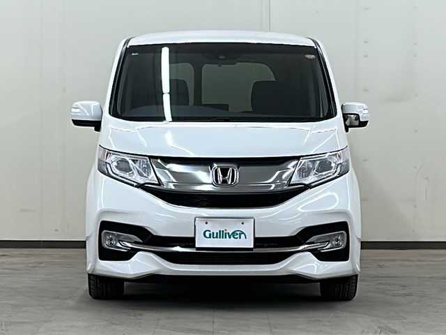 ホンダ ステップワゴン スパーダ アドバンスパッケージ α 道央・札幌 2016(平28)年 4.6万km ホワイトオーキッドパール /純正ナビ/（CD、DVD、BT、HDMI、フルセグ、ラジオ）//寒冷地仕様//両側パワースライドドア//ビルトインETC//レーンキープアシスト//横滑り防止装置//アイドリングストップ//レーダークルーズコントロール//衝突被害軽減システム//オートライト//フォグライト//オートエアコン//プッシュスタート//電動格納ミラー