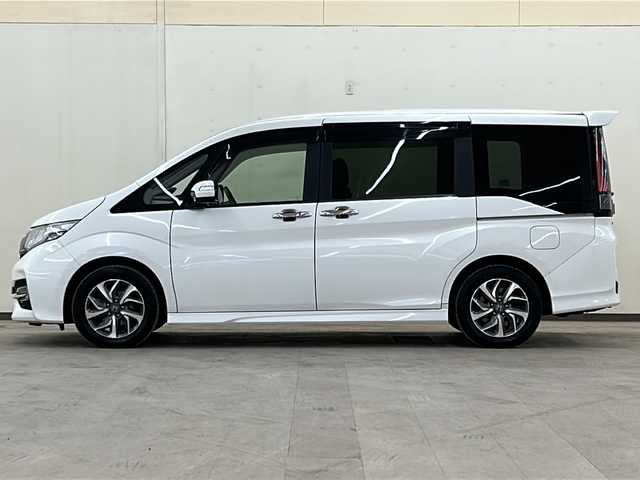 ホンダ ステップワゴン スパーダ アドバンスパッケージ α 道央・札幌 2016(平28)年 4.6万km ホワイトオーキッドパール /純正ナビ/（CD、DVD、BT、HDMI、フルセグ、ラジオ）//寒冷地仕様//両側パワースライドドア//ビルトインETC//レーンキープアシスト//横滑り防止装置//アイドリングストップ//レーダークルーズコントロール//衝突被害軽減システム//オートライト//フォグライト//オートエアコン//プッシュスタート//電動格納ミラー