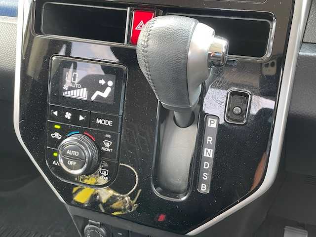 トヨタ タンク カスタムG S 大阪府 2018(平30)年 8.7万km パールホワイトⅢ ”(株)IDOMが運営する【じしゃロン堺店】の自社ローン専用車両になります。/こちらは現金またはオートローンご利用時の価格です。自社ローンご希望の方は別途その旨お申付け下さい”