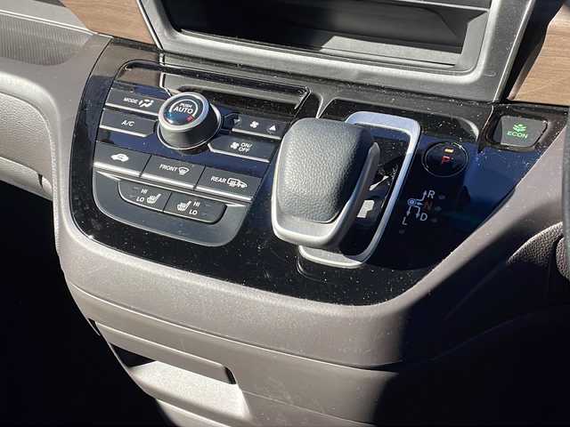 ホンダ フリード ハイブリット G 福島県 2023(令5)年 1.4万km プラチナホワイトパール 4WD 純正ナビ フルセグTV Bluetooth バックカメラ 両側パワースライドドア ホンダンセンシング オートクルーズ ETC LEDヘッドライト レーンキープ オートライト スマートキー