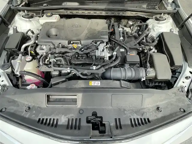 トヨタ カムリ G 佐賀県 2020(令2)年 2.5万km プラチナホワイトパールマイカ トヨタセーフティセンス/・プリクラッシュセーフティ/・レーダークルーズコントロール/・レーンディパーチャーアラート/・オートマチックハイビーム/BSM/クリアランスソナー/純正ディスプレイオーディオ/・T－Connectナビ/・フルセグTV/BT/CD/DVD/・バックカメラ/社外前後ドラレコ/純正17インチAW/ETC/パワーシート/LEDヘッドライト/スペアキー×１/取扱説明書