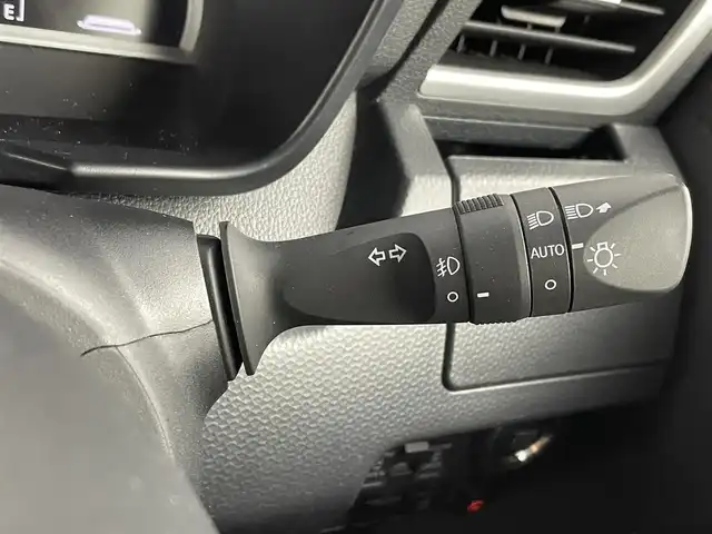 トヨタ ルーミー カスタムG 埼玉県 2022(令4)年 2.7万km ブラックマイカメタリック 純正９型ＤＡ　フルセグＴＶ　全方位カメラ　両側電動スライドドア　LED ヘッドライト　Bluetooth　ETC　前後ドライブレコーダー　アダプティブクルーズコントロール　スマートキー　衝突軽減