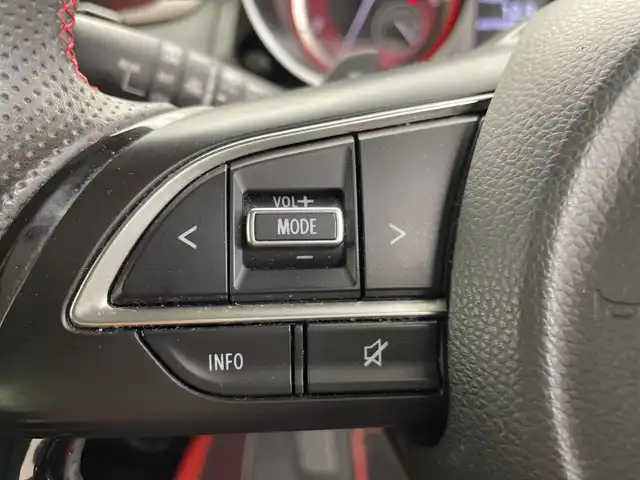 スズキ スイフト スポーツ セーフティPKG 三重県 2018(平30)年 4万km チャンピオンイエロー /禁煙車//社外10インチナビ/（ＣＤ.ＤＶＤ.ＢＴ.フルセグＴＶ）//バックカメラ//デュアルカメラブレーキサポート//レーンキープアシスト//レーダークルーズコントロール//ドライブレコーダー前後//パドルシフト//オートライト//スマートキー