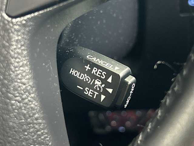 トヨタ ヴェルファイア ハイブリット エグゼクティブ ラウンジ Z 福島県 2021(令3)年 4.3万km ダークレッドマイカメタリック /禁煙車//4WD//ツインムーンルーフ//フリップダウンモニター//Toyota Safety Sense/・プリクラッシュセーフティ/・レーントレーシングアシスト/・レーダークルーズコントロール/・オートマチックハイビーム/・クリアランスソナー//インテリジェントパーキングアシスト//全周囲カメラ//メーカーOPナビ//CD・DVD・SD・HDMI・BT//電動リアゲート//両側パワースライドドア//社外17インチアルミホイール//前後ドライブレコーダー//デジタルインナーミラー//純正フロアマット//本革シート//パワーシート//パワーシートメモリ//前席シートヒーター・エアーシート//2列目シートヒーター・エアシート//オットマン//フォグランプ//LEDヘッドライト//プッシュスタート//スペアキー1本あり//エンジンスターターあり//純正アルミ＋夏タイヤ積載