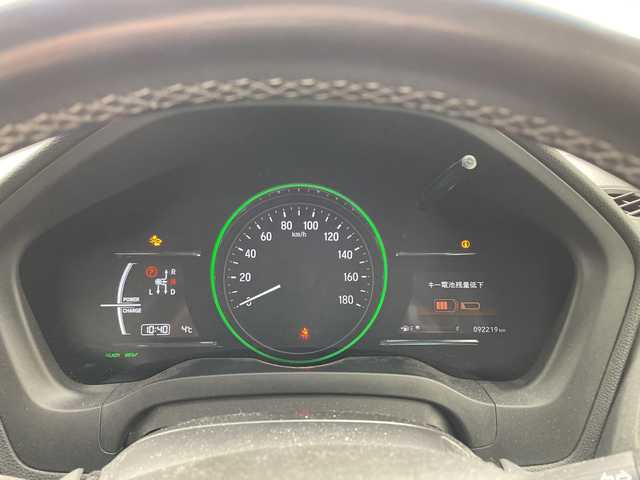 ホンダ ヴェゼル ハイブリッド Z ホンダセンシング 道央・札幌 2017(平29)年 9.3万km クリスタルブラックパール ・Hondaインターナビ/CD/DVD/Bluetooth/USB/・ビルトインETC/・バックカメラ/Honda SENSING/衝突軽減ブレーキ/歩行者事故低減ステアリング/アダプティブクルーズコントロール/車線維持支援システム/路外逸脱抑制機能/誤発進抑制機能/先行車発進お知らせ機能/標識認識機能/・ハーフレザーシート/・前席シートヒーター/・パドルシフト/・LEDヘッドライト/・LEDフォグランプ/・カーテンエアバッグ/・純正17インチアルミホイールセット積み込み/・純正フロアマット/・スマートキー/・スペアキー