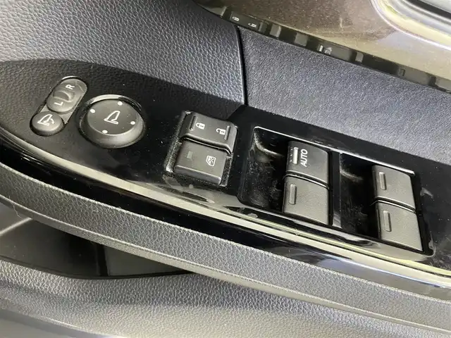 ホンダ Ｎ ＢＯＸ カスタム G L ホンダセンシング 富山県 2020(令2)年 2.4万km クリスタルブラックパール 純正ナビ（AM/FM/DVD/BT/USB/フルセグ）/バックカメラ/ビルトインETC/両側パワースライドドア/D/N席シートヒーター/衝突被害軽減システム/レーダークルーズコントロール/レーンキープアシスト/横滑り防止装置/オートLEDライト/フォグライト/純正アルミホイール/純正フロアマット/ステアリングスイッチ/レザー調シートカバー/スマートキー