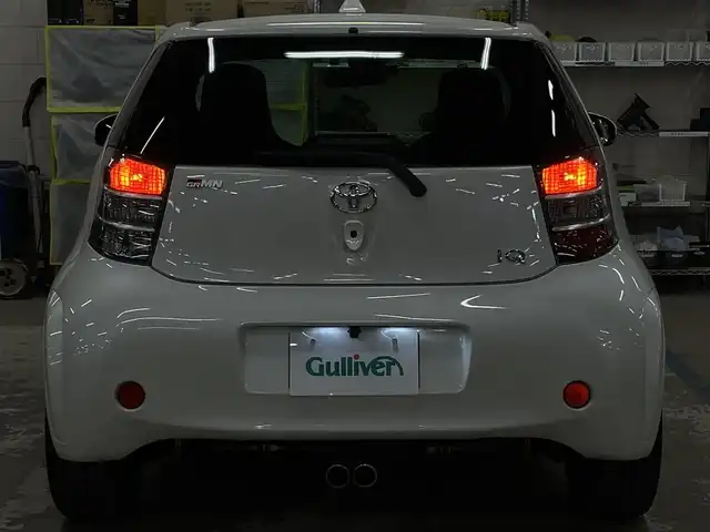 トヨタ ｉＱ GRMN 千葉県 2009(平21)年 6.6万km ホワイトパールクリスタルシャイン 100台限定車/純正レイズ製16AW/純正センター出しマフラー/社外ディスプレイオーディオ/社外バックカメラ/社外ドライブレコーダー/保証書/取扱説明書/スペアキー