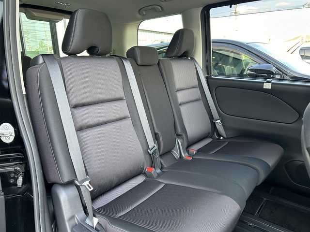 日産 セレナ ハイウェイスター Vセレクション 愛媛県 2018(平30)年 7.6万km ダイヤモンドブラック 禁煙車/登録時走行距離：75170km/ALPINE製11インチナビ/CD/DVD/フルセグTV/Bluetooth/全方位カメラ/バックカメラ/デジタルインナーミラー/前方ドライブレコーダー(SDカードなし)/ビルトインETC/衝突被害軽減システム/クリアランスソナー/横滑り防止装置/レーンキープアシスト/レーダークルーズコントロール/LEDヘッドライト/フォグランプ/オートライト/両側パワースライドドア/ハンズフリーパワースライドドア/リアテーブル/エンジンスタートボタン/スマートキー/純正フロアマット/純正16インチアルミホイール