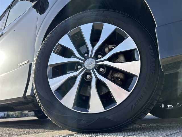 日産 セレナ ハイウェイスター Vセレクション 愛媛県 2018(平30)年 7.6万km ダイヤモンドブラック 禁煙車/登録時走行距離：75170km/ALPINE製11インチナビ/CD/DVD/フルセグTV/Bluetooth/全方位カメラ/バックカメラ/デジタルインナーミラー/前方ドライブレコーダー(SDカードなし)/ビルトインETC/衝突被害軽減システム/クリアランスソナー/横滑り防止装置/レーンキープアシスト/レーダークルーズコントロール/LEDヘッドライト/フォグランプ/オートライト/両側パワースライドドア/ハンズフリーパワースライドドア/リアテーブル/エンジンスタートボタン/スマートキー/純正フロアマット/純正16インチアルミホイール