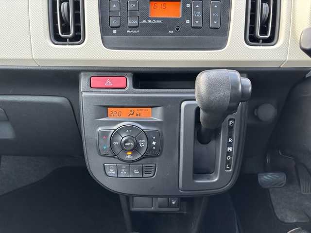 スズキ アルト X 福岡県 2015(平27)年 4.4万km シルキーシルバーメタリック オーディオ/（AM/FM/CD/AUX）/横滑り防止/衝突軽減/アイドリングストップ/ヒートシーター（運転席）/純正アルミホイール/電格ミラー/プッシュスタート/スペアキー×1/保証書