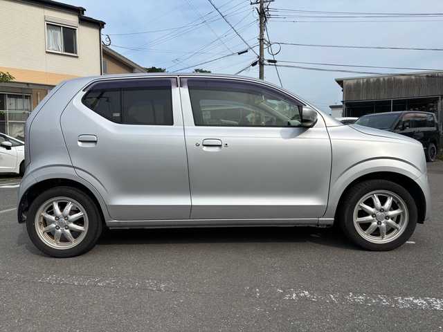 スズキ アルト X 福岡県 2015(平27)年 4.4万km シルキーシルバーメタリック オーディオ/（AM/FM/CD/AUX）/横滑り防止/衝突軽減/アイドリングストップ/ヒートシーター（運転席）/純正アルミホイール/電格ミラー/プッシュスタート/スペアキー×1/保証書