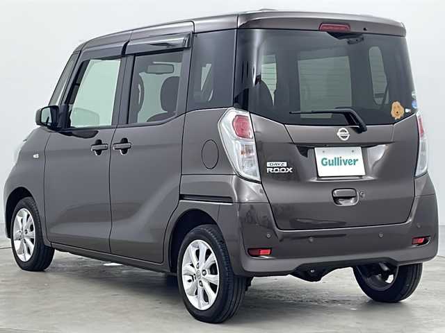 日産 デイズ ルークス X Vセレクション 道央・札幌 2019(平31)年 6.8万km アッシュブラウンM ・４WD/・社外ナビ/CD/DVD/BT/SD/AUX/・フルセグTV/・バックカメラ/・アラウンドビューモニター/・プッシュスタート/・前後コーナーセンサー/・衝突軽減/・横滑り防止/・アイドリングストップ/・HIDヘッドライト/・純正フロアマット/・スマートキー/・純正14インチアルミホイール/・社外14インチアルミホイールスタッドレス積込