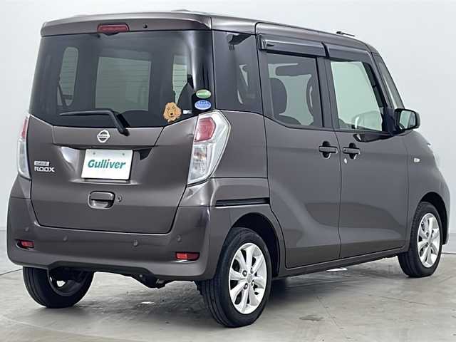 日産 デイズ ルークス X Vセレクション 道央・札幌 2019(平31)年 6.8万km アッシュブラウンM ・４WD/・社外ナビ/CD/DVD/BT/SD/AUX/・フルセグTV/・バックカメラ/・アラウンドビューモニター/・プッシュスタート/・前後コーナーセンサー/・衝突軽減/・横滑り防止/・アイドリングストップ/・HIDヘッドライト/・純正フロアマット/・スマートキー/・純正14インチアルミホイール/・社外14インチアルミホイールスタッドレス積込