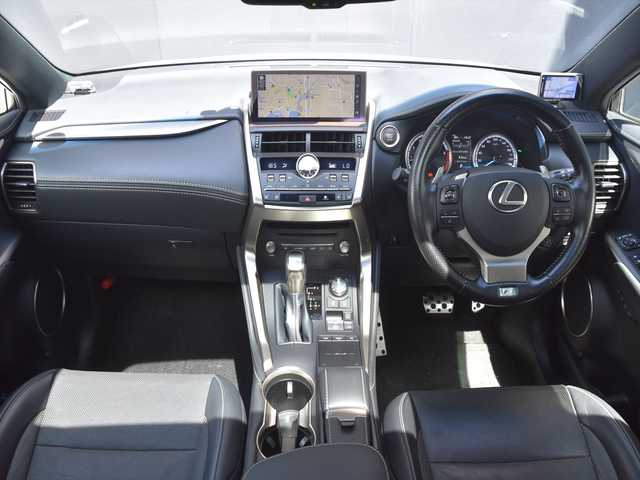 レクサス ＮＸ 300 Fスポーツ 和歌山県 2018(平30)年 5.4万km ソニッククォーツ メーカーナビ /TVキャンセラー/フルセク/CD/DVD/SD/USB/AUX/サウンド ライブ ラリ/バ ックカメラ サイド ビ ュー /サンルーフ/TRDフロント/サイド/リアエアロ/TRDスポ ーツマフラー /ハンズ フリーパ ワーバ ックド ア/三眼LEDオートライト /フォグ /AHS/純正18AW /17AWスタッド レスタイヤ付車載/シーケンシャルウィンカー /オートリトラウィンカーミラー/Lexus Safety System+ /PCS/LDA/PKBS/クリアランスソナー/レーダ ークルーズ コントロール /Stop&Startシステム /TRC/TPMS/ASC/AC100V /アナログ時計 /ビ ルトインETC2.0 /前後ド ラレコ/パドルシフト/黒色レザ ーシート /前席シートヒーター /前席ベ ンチレーション/前席パ ワーシート /シートメモリ /純正フロアマット /純正ド アバ イザ ー/保証書 /取説 /スペアキー /カードキー