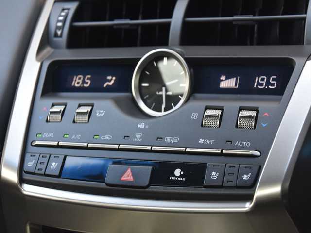 レクサス ＮＸ 300 Fスポーツ 和歌山県 2018(平30)年 5.4万km ソニッククォーツ メーカーナビ /TVキャンセラー/フルセク/CD/DVD/SD/USB/AUX/サウンド ライブ ラリ/バ ックカメラ サイド ビ ュー /サンルーフ/TRDフロント/サイド/リアエアロ/TRDスポ ーツマフラー /ハンズ フリーパ ワーバ ックド ア/三眼LEDオートライト /フォグ /AHS/純正18AW /17AWスタッド レスタイヤ付車載/シーケンシャルウィンカー /オートリトラウィンカーミラー/Lexus Safety System+ /PCS/LDA/PKBS/クリアランスソナー/レーダ ークルーズ コントロール /Stop&Startシステム /TRC/TPMS/ASC/AC100V /アナログ時計 /ビ ルトインETC2.0 /前後ド ラレコ/パドルシフト/黒色レザ ーシート /前席シートヒーター /前席ベ ンチレーション/前席パ ワーシート /シートメモリ /純正フロアマット /純正ド アバ イザ ー/保証書 /取説 /スペアキー /カードキー