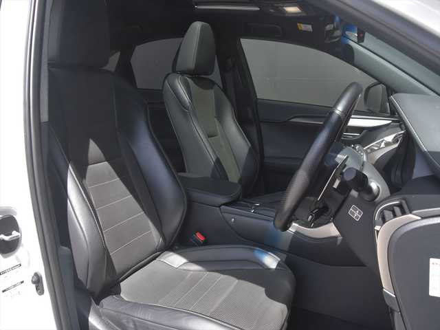 レクサス ＮＸ 300 Fスポーツ 和歌山県 2018(平30)年 5.4万km ソニッククォーツ メーカーナビ /TVキャンセラー/フルセク/CD/DVD/SD/USB/AUX/サウンド ライブ ラリ/バ ックカメラ サイド ビ ュー /サンルーフ/TRDフロント/サイド/リアエアロ/TRDスポ ーツマフラー /ハンズ フリーパ ワーバ ックド ア/三眼LEDオートライト /フォグ /AHS/純正18AW /17AWスタッド レスタイヤ付車載/シーケンシャルウィンカー /オートリトラウィンカーミラー/Lexus Safety System+ /PCS/LDA/PKBS/クリアランスソナー/レーダ ークルーズ コントロール /Stop&Startシステム /TRC/TPMS/ASC/AC100V /アナログ時計 /ビ ルトインETC2.0 /前後ド ラレコ/パドルシフト/黒色レザ ーシート /前席シートヒーター /前席ベ ンチレーション/前席パ ワーシート /シートメモリ /純正フロアマット /純正ド アバ イザ ー/保証書 /取説 /スペアキー /カードキー