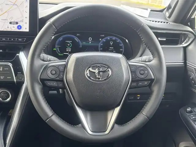 トヨタ ハリアー ハイブリッド Z レザーパッケージ 千葉県 2025(令7)年 0.2万km ブラック モデリスタエアロ(F/S/R)/調光パノラマルーフ/純正メーカーOP12.3インチディスプレイオーディオ/ナビキットあり/JBLプレミアムサウンドシステム/(フルセグTV/BT/FM/AM)/デジタルインナーミラー/全周囲カメラ/置くだけ充電/HUD/電動リアゲート/トヨタセーフティセンス/・レーンキープアシスト/・プリクラッシュセーフティ/・ハイビームアシスト/・レーダークルーズコントロール/ハーフレザーシート/ビルトインETC2.0/前後ドライブレコーダー/LEDオートヘッドライト/フォグランプ/ウィンカーミラー/電動格納ミラー/純正19インチAW/シートヒーター/エアシート/シートリフター/ステアリングヒーター/プッシュスタート/スマートキー