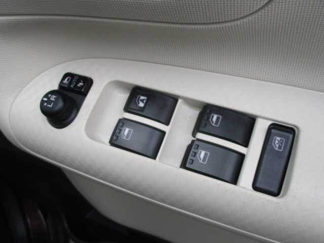 ダイハツ ムーヴ キャンバス X SA Ⅱ 岡山県 2017(平29)年 6.1万km プラムブラウンクリスタルマイカ 【 Smart Assist II 】/・衝突警報機能(対車両・対歩行者）/・衝突回避支援ブレーキ/・誤発進抑制（前方・後方）/・先行車お知らせ/・車線逸脱警報/**********************/ワンオーナー/社外ドライブレコーダー（フロント）/コーナーセンサー（フロント・リア）/オートライト/社外ＬＥＤ/純正フロアマット/スマートキー2個
