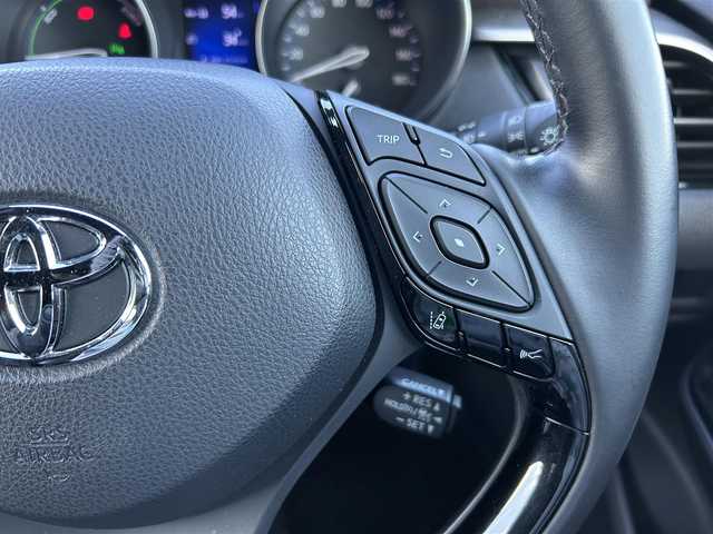 トヨタ Ｃ－ＨＲ G 岡山県 2019(令1)年 11.6万km ブラックマイカ 社外ナビ/フルセグTV、CD、DVD、Bluetooth、AM、FM/ＴＲＤフルエアロ/純正ＡＷ18inch/純正フロアマット/前席シートヒーター/前後カメラ/前後ドライブレコーダー/クルーズコントロール/プッシュスタート/ETC/ワンオーナー/横滑り防止/盗難防止/オートライト/オートマチックハイビーム
