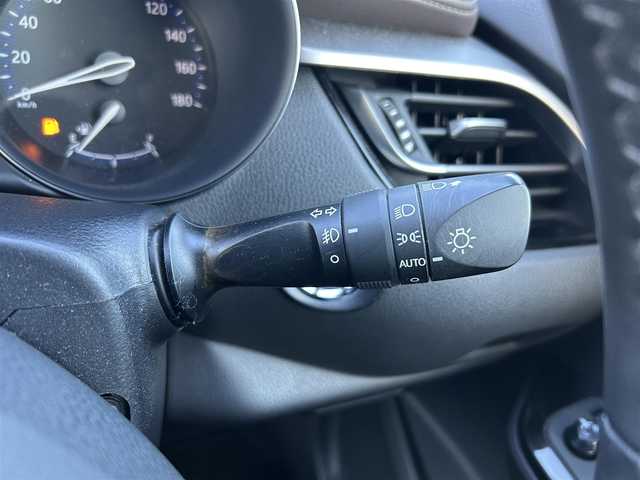 トヨタ Ｃ－ＨＲ G 岡山県 2019(令1)年 11.6万km ブラックマイカ 社外ナビ/フルセグTV、CD、DVD、Bluetooth、AM、FM/ＴＲＤフルエアロ/純正ＡＷ18inch/純正フロアマット/前席シートヒーター/前後カメラ/前後ドライブレコーダー/クルーズコントロール/プッシュスタート/ETC/ワンオーナー/横滑り防止/盗難防止/オートライト/オートマチックハイビーム