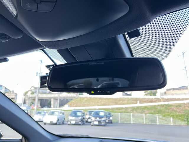 トヨタ Ｃ－ＨＲ G 岡山県 2019(令1)年 11.6万km ブラックマイカ 社外ナビ/フルセグTV、CD、DVD、Bluetooth、AM、FM/ＴＲＤフルエアロ/純正ＡＷ18inch/純正フロアマット/前席シートヒーター/前後カメラ/前後ドライブレコーダー/クルーズコントロール/プッシュスタート/ETC/ワンオーナー/横滑り防止/盗難防止/オートライト/オートマチックハイビーム