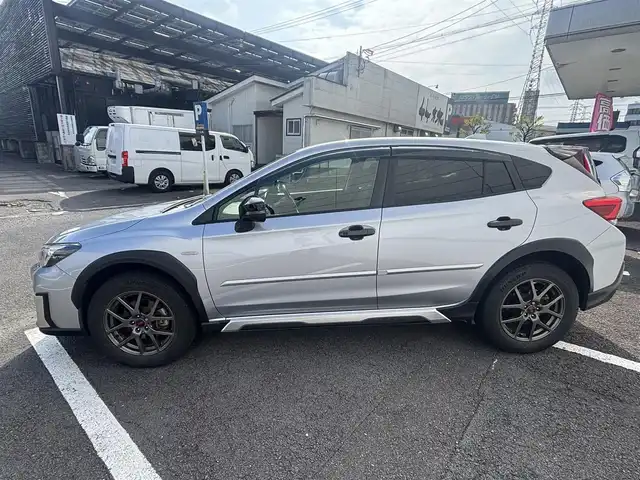 スバル インプレッサ ＸＶ 2．0i－L アイサイト 長崎県 2019(令1)年 7.9万km アイスシルバーメタリック ワンオーナー/社外メモリナビ/（CD/DVD/BT/フルセグ）/バックカメラ/衝突軽減システム/レーンアシスト/レーダークルーズ/ETC/パドルシフト/オートライト/ステアリングスイッチ/純正17インチAW