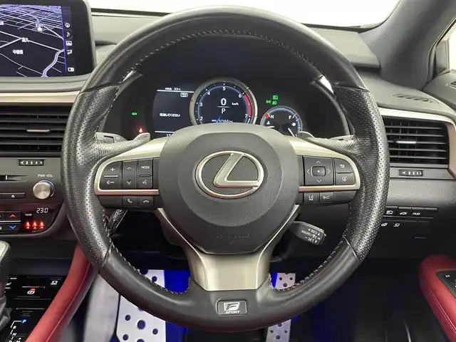 レクサス ＲＸ 300 Fスポーツ 埼玉県 2021(令3)年 6.8万km ディープブルーマイカ ワンオーナー　サンルーフ　12.3インチディスプレイ　ナビ　CD　フルセグTV　Bluetooth　USB　AUX　音楽録音　SD　全方位カメラ　赤レザーシート　前席シートベンチレーション　前席パワーシート　パワーバックドア　ステアリングヒーター　レーダークルーズコントロール　ビルトインETC2.0　パドルシフト　ヘッドアップディスプレイ　オートLEDライト　オートハイビーム　オートブレーキホールド　前後コーナーセンサー　純正20インチアルミホイール　