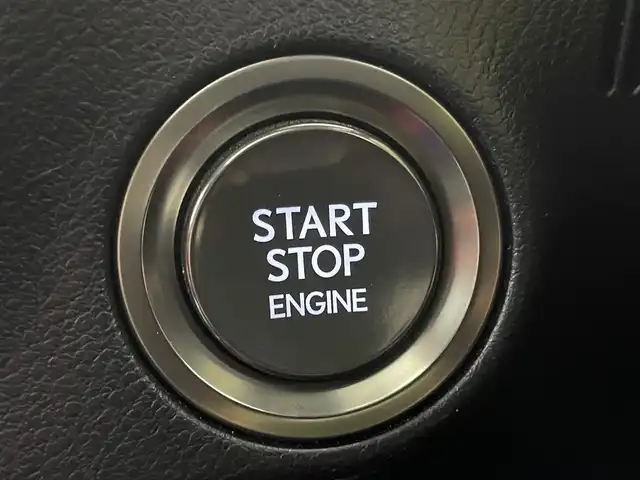 レクサス ＲＸ 300 Fスポーツ 埼玉県 2021(令3)年 6.8万km ディープブルーマイカ ワンオーナー　サンルーフ　12.3インチディスプレイ　ナビ　CD　フルセグTV　Bluetooth　USB　AUX　音楽録音　SD　全方位カメラ　赤レザーシート　前席シートベンチレーション　前席パワーシート　パワーバックドア　ステアリングヒーター　レーダークルーズコントロール　ビルトインETC2.0　パドルシフト　ヘッドアップディスプレイ　オートLEDライト　オートハイビーム　オートブレーキホールド　前後コーナーセンサー　純正20インチアルミホイール　