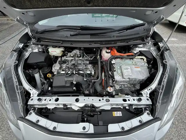 トヨタ アクア S ビジネスパッケージ 千葉県 2020(令2)年 5.2万km シルバー 純正SDナビ（AM/FM/CD/Bluetooth）/ワンセグTV/バックカメラ/ETC/前後ドライブレコーダー/エコモード/トヨタセーフティーセンス/・プリクラッシュセーフティー/・オートマチックハイビーム（AHB)/・レーンディパーチャーアラート（LDA)/横滑り防止装置（VSC)/オートエアコン/リモコンキー/純正フロアマット/純正ホイールキャップ