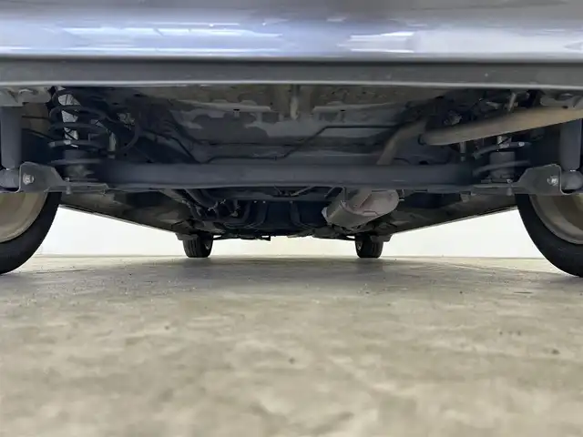 ホンダ Ｎ ＢＯＸ カスタム SSパッケージ 千葉県 2015(平27)年 7.9万km ポリッシュドメタルメタリック 禁煙車/あんしんパッケージ/・シティブレーキアクティブシステム/・席用i-サイドエアバッグシステム/・サイドカーテンエアバッグシステム/片側パワースライドドア/純正7インチナビ/CD/DVD/Bluetooth/ワンセグ/バックカメラ/HIDヘッドライト/純正14インチアルミホイール/プッシュスタート/スマートキー
