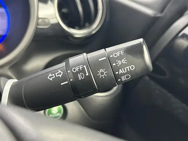 ホンダ Ｎ ＢＯＸ カスタム SSパッケージ 千葉県 2015(平27)年 7.9万km ポリッシュドメタルメタリック 禁煙車/あんしんパッケージ/・シティブレーキアクティブシステム/・席用i-サイドエアバッグシステム/・サイドカーテンエアバッグシステム/片側パワースライドドア/純正7インチナビ/CD/DVD/Bluetooth/ワンセグ/バックカメラ/HIDヘッドライト/純正14インチアルミホイール/プッシュスタート/スマートキー