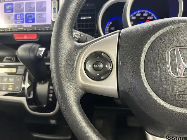 ホンダ Ｎ ＢＯＸ カスタム SSパッケージ 千葉県 2015(平27)年 7.9万km ポリッシュドメタルメタリック 禁煙車/あんしんパッケージ/・シティブレーキアクティブシステム/・席用i-サイドエアバッグシステム/・サイドカーテンエアバッグシステム/片側パワースライドドア/純正7インチナビ/CD/DVD/Bluetooth/ワンセグ/バックカメラ/HIDヘッドライト/純正14インチアルミホイール/プッシュスタート/スマートキー