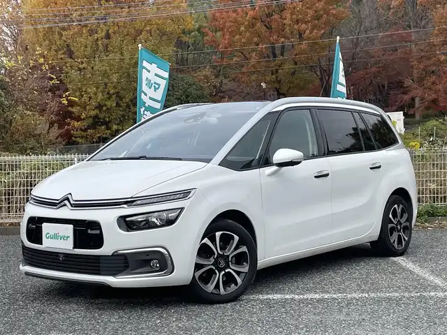 シトロエン グランドＣ４ピカソ シャイン ブルーHDi 埼玉県 2017(平29)年 6.8万km 白 ガラスルーフ/ディーゼルターボ/純正ナビ/３６０度カメラ/前後ドラレコ/パーキングアシスト/クリアランスソナー/パワーバックドア/ＢＳＭ/アクティブクルーズコントロール/衝突軽減ブレーキ/純正１７インチアルミ/プッシュスタート/保証書付整備手帳/取扱説明書