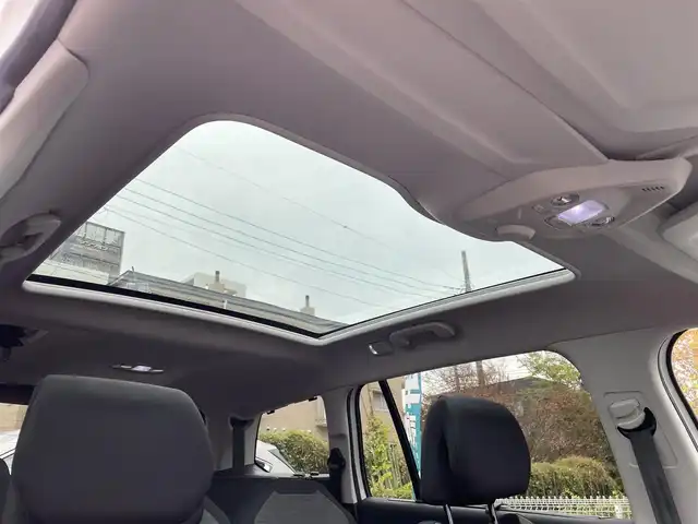 シトロエン グランドＣ４ピカソ シャイン ブルーHDi 埼玉県 2017(平29)年 6.8万km 白 ガラスルーフ/ディーゼルターボ/純正ナビ/３６０度カメラ/前後ドラレコ/パーキングアシスト/クリアランスソナー/パワーバックドア/ＢＳＭ/アクティブクルーズコントロール/衝突軽減ブレーキ/純正１７インチアルミ/プッシュスタート/保証書付整備手帳/取扱説明書