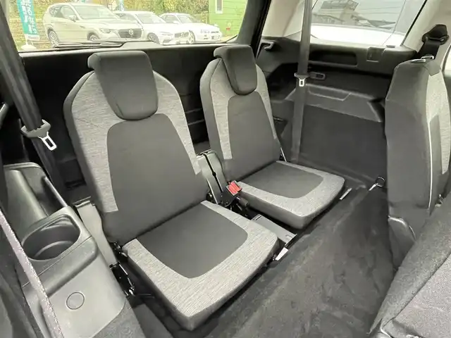 シトロエン グランドＣ４ピカソ シャイン ブルーHDi 埼玉県 2017(平29)年 6.8万km 白 ガラスルーフ/ディーゼルターボ/純正ナビ/３６０度カメラ/前後ドラレコ/パーキングアシスト/クリアランスソナー/パワーバックドア/ＢＳＭ/アクティブクルーズコントロール/衝突軽減ブレーキ/純正１７インチアルミ/プッシュスタート/保証書付整備手帳/取扱説明書