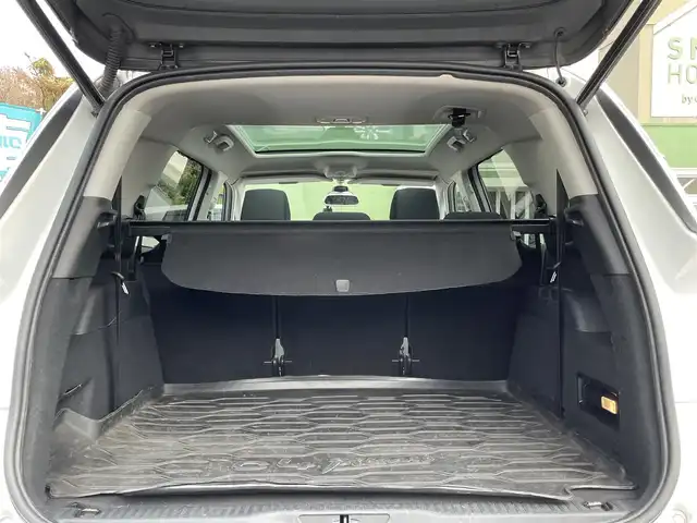 シトロエン グランドＣ４ピカソ シャイン ブルーHDi 埼玉県 2017(平29)年 6.8万km 白 ガラスルーフ/ディーゼルターボ/純正ナビ/３６０度カメラ/前後ドラレコ/パーキングアシスト/クリアランスソナー/パワーバックドア/ＢＳＭ/アクティブクルーズコントロール/衝突軽減ブレーキ/純正１７インチアルミ/プッシュスタート/保証書付整備手帳/取扱説明書