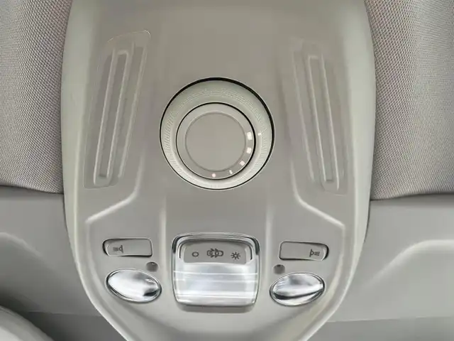 シトロエン グランドＣ４ピカソ シャイン ブルーHDi 埼玉県 2017(平29)年 6.8万km 白 ガラスルーフ/ディーゼルターボ/純正ナビ/３６０度カメラ/前後ドラレコ/パーキングアシスト/クリアランスソナー/パワーバックドア/ＢＳＭ/アクティブクルーズコントロール/衝突軽減ブレーキ/純正１７インチアルミ/プッシュスタート/保証書付整備手帳/取扱説明書