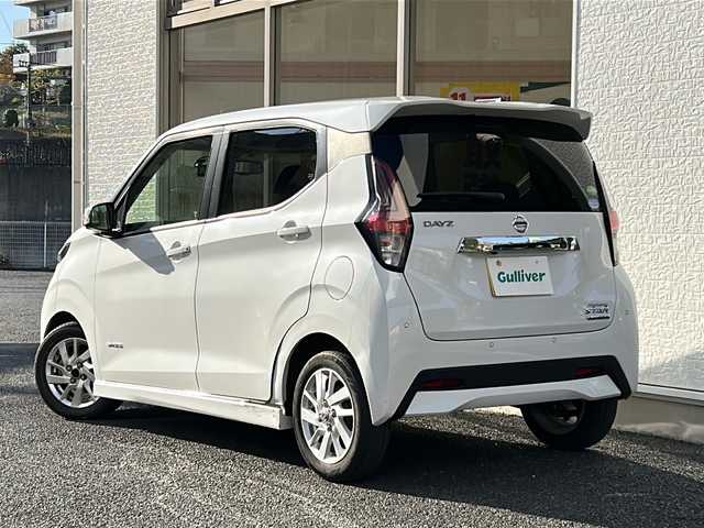 日産 デイズ HWS X プロパイロットED 神奈川県 2020(令2)年 4.3万km ホワイトパール 純正SDナビ/　Bluetooth/CD/USB/iPod/フルセグTV/アラウンドビューモニター/バックカメラ/プロパイロット/追従型クルーズコントロール/エマージェンシーブレーキ/車線逸脱警報/車線逸脱防止支援/横滑り防止装置/前後ドライブレコーダー/ETC/純正14インチAW/純正フロアマット/LEDヘッドライト/オートライト/保証書/取扱説明書/スペアキー
