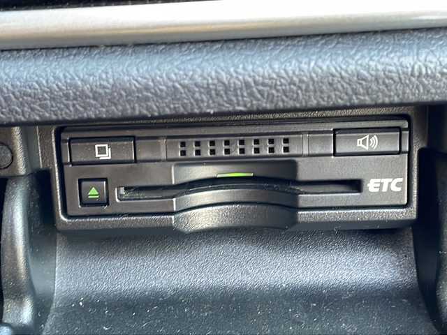 トヨタ クラウン ハイブリッド アスリートS 徳島県 2013(平25)年 14.5万km プレシャスブラックパール 純正8型HDDナビ/（Bluetooth/HDD/CD/DVD/FM/AM）/バックカメラ/スイングフラップAAC/メモリ付パワーシート/シートヒーター/純正18インチアルミホイール/HIDヘッドライト/プッシュスタート/スマートキー